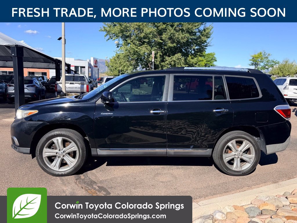 Used 2012 Toyota Highlander Limited w/ Tow Pkg AWD/4WD image 5