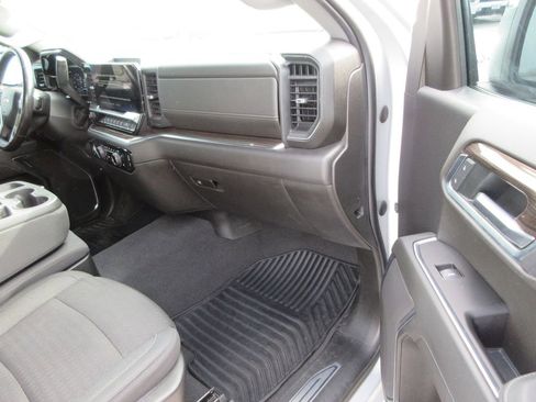 Certified 2022 Chevrolet Silverado 1500 LT image 21
