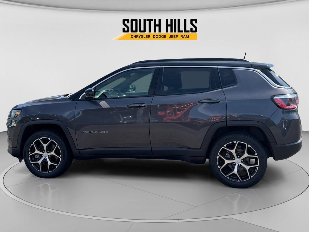 Used 2024 Jeep Compass Limited AWD/4WD image 2