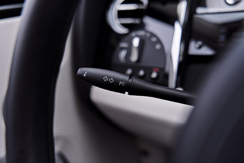 Used 2016 Rolls-Royce Ghost RWD image 68