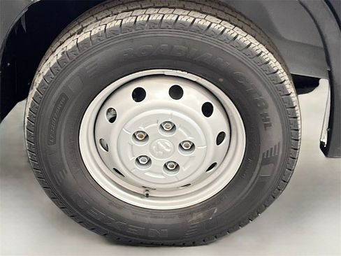 Used 2023 RAM ProMaster 2500 w/ Convenience Group image 27