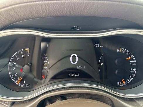 Used 2018 Jeep Grand Cherokee Overland image 30