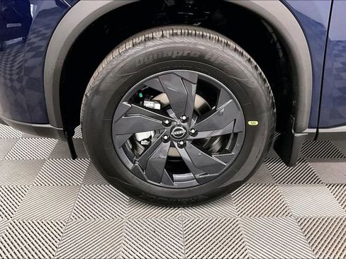 New 2026 Nissan Rogue SV AWD/4WD image 12