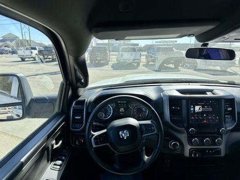 Used 2024 RAM 2500 Tradesman w/ Chrome Appearance Group image 13