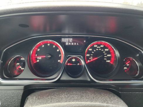 Used 2016 GMC Acadia SLE image 17