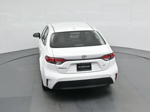 Used 2023 Toyota Corolla LE FWD image 40