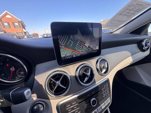 Used 2019 Mercedes-Benz GLA 250 4MATIC image 25