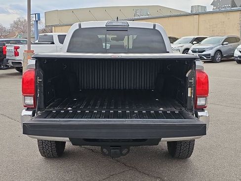 Used 2018 Toyota Tacoma SR5 image 23