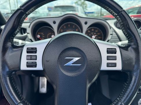 Used 2006 Nissan 350Z Grand Touring RWD image 23