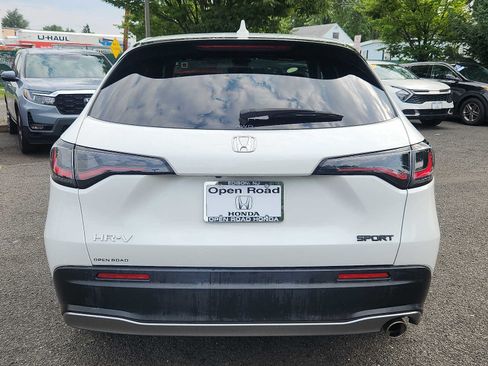 Certified 2024 Honda HR-V Sport image 5