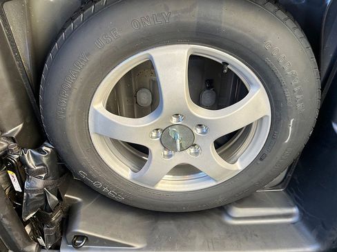 Used 2023 Jeep Grand Cherokee Limited w/ Luxury Tech Group II image 22