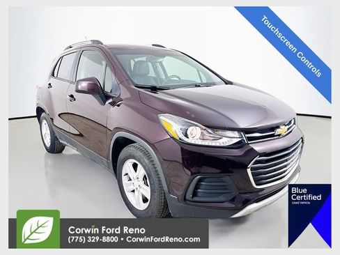 Used 2021 Chevrolet Trax LT image 1