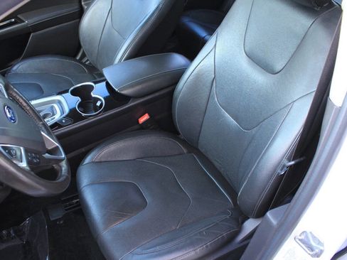 Used 2016 Ford Fusion Titanium image 11