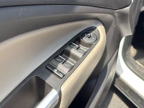 Used 2019 Ford Escape SEL AWD/4WD image 24