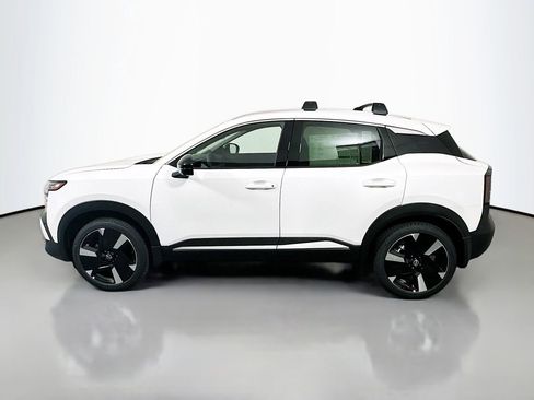 New 2026 Nissan Kicks SR w/ Cold Weather Package image 4