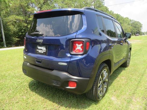 Used 2018 Jeep Renegade Latitude w/ Safety & Security Group FWD image 6