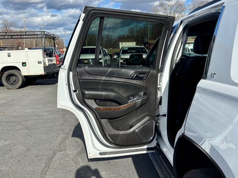 Used 2016 Chevrolet Tahoe LT image 18