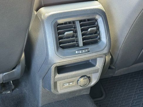 Used 2022 Volkswagen Tiguan SE R-Line image 17