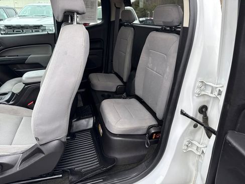 Used 2018 Chevrolet Colorado W/T w/ WT Convenience Package image 17