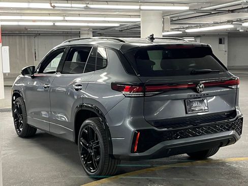 New 2026 Volkswagen Tiguan SE R-Line image 5