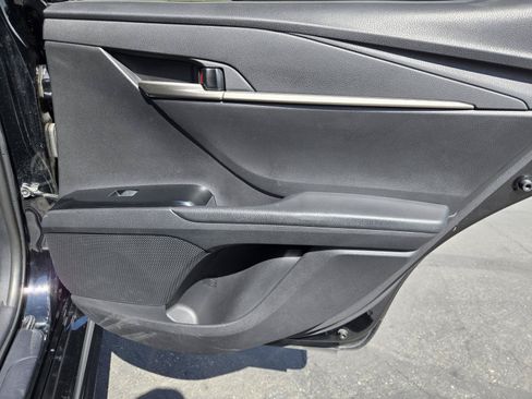 Used 2025 Toyota Camry SE w/ Convenience Package FWD image 27