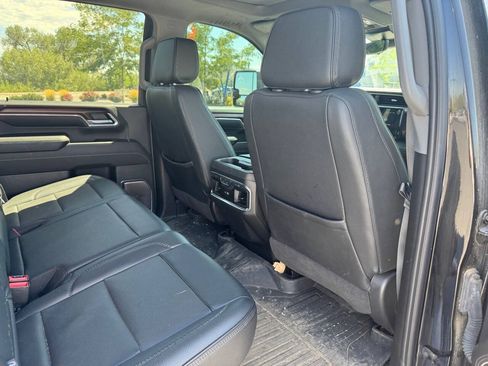 Used 2024 GMC Sierra 3500 Denali w/ Denali Reserve Package AWD/4WD image 15