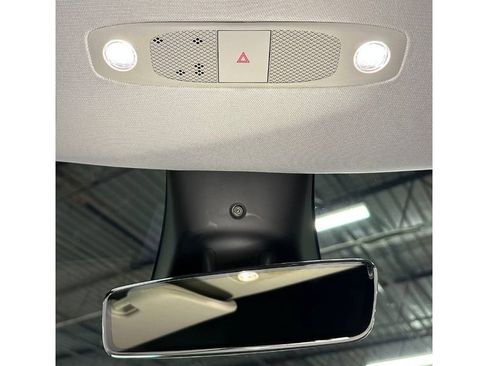 Used 2024 Tesla Model Y Performance image 37