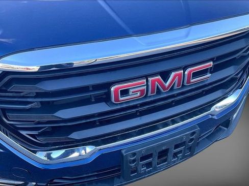 Used 2022 GMC Terrain SLE w/ Driver Convenience Package AWD/4WD image 26