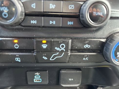 Used 2024 Ford F250 XLT image 20