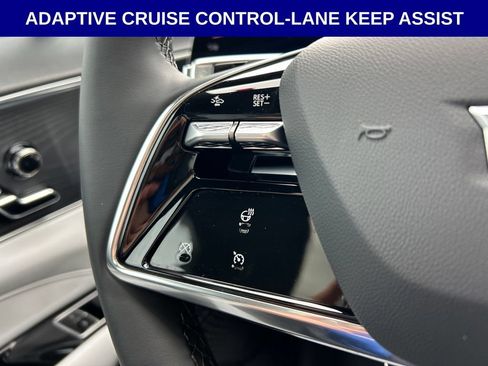 Used 2025 Cadillac Lyriq Sport RWD image 14