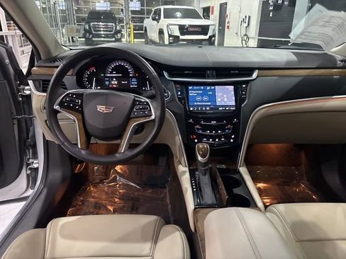 Used 2018 Cadillac XTS Luxury image 26