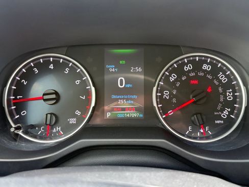 Used 2022 Toyota RAV4 LE FWD image 24