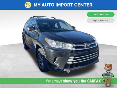 Used 2018 Toyota Highlander XLE AWD/4WD image 1