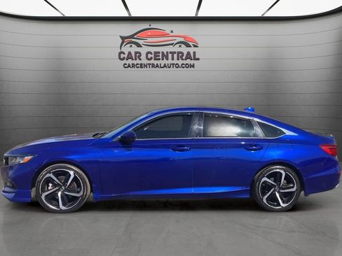 Used 2019 Honda Accord Sport image 2
