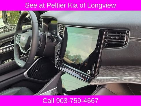 Used 2022 Jeep Wagoneer Series II RWD image 11