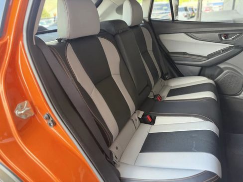 Used 2019 Subaru Crosstrek 2.0i Limited w/ Moonroof Package w/Navigation AWD/4WD image 17