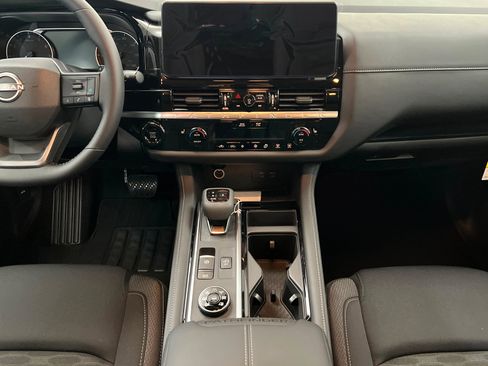 New 2026 Nissan Pathfinder SV AWD/4WD image 13
