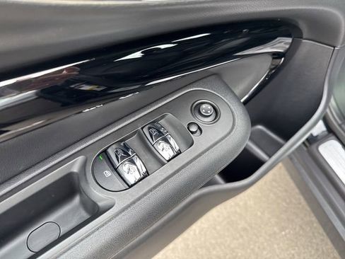 Used 2023 MINI Cooper Clubman S image 11