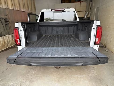 Certified 2022 GMC Sierra 1500 SLT w/ SLT Convenience Package AWD/4WD image 24