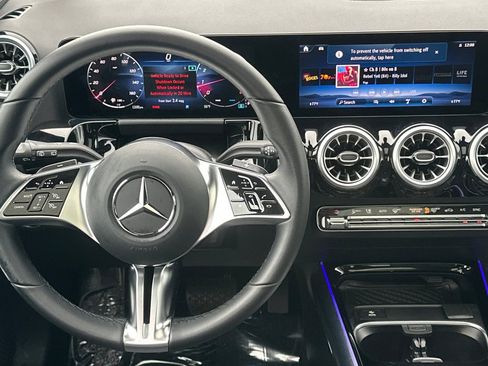 Certified 2025 Mercedes-Benz GLA 250 4MATIC image 14