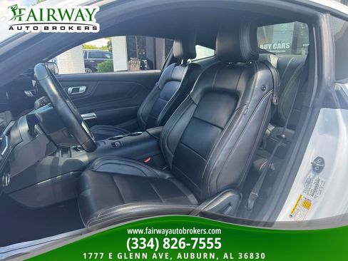 Used 2024 Ford Mustang Premium image 10