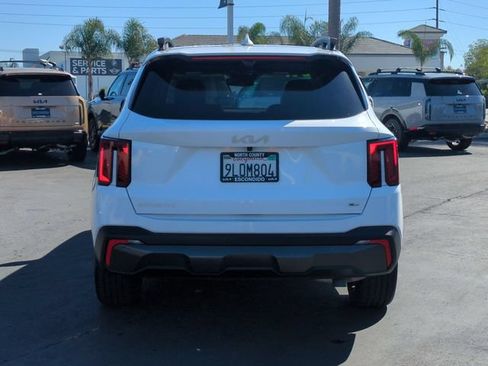 Certified 2024 Kia Sorento SX Prestige AWD/4WD image 4