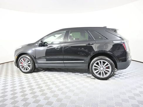 Used 2025 Cadillac XT5 Sportv w/ Technology Package AWD/4WD image 3
