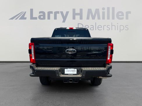 New 2025 Ford F350 XLT w/ Black Appearance Package image 4