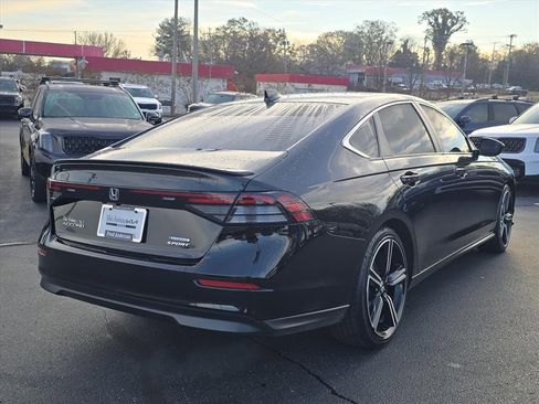 Used 2024 Honda Accord Sport image 8