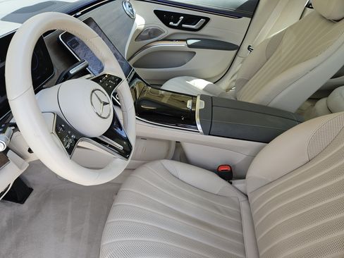 Used 2023 Mercedes-Benz EQS 450+ Sedan image 9