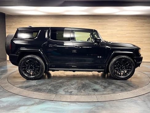 Used 2025 GMC Hummer EV 2X AWD/4WD image 28