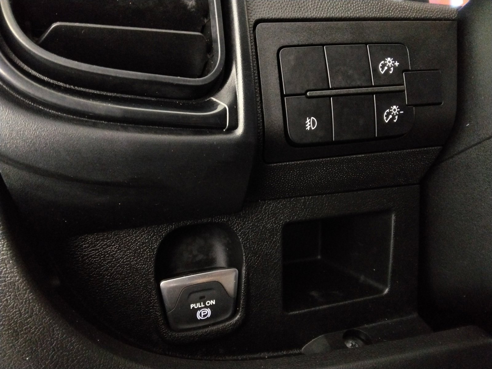 Used 2026 RAM ProMaster 2500 w/ Convenience Group FWD image 11