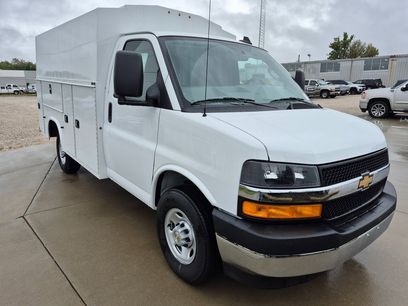 New 2025 Chevrolet Express 3500 w/ Power Convenience Package