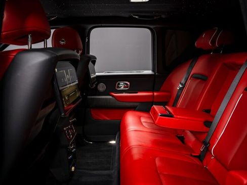 Used 2020 Rolls-Royce Cullinan image 22